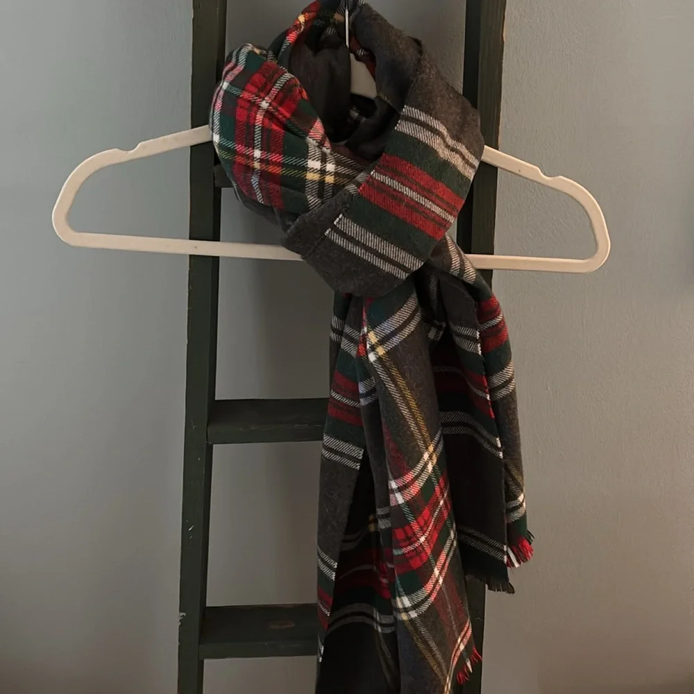 Men’s Plaid Gap Scarf